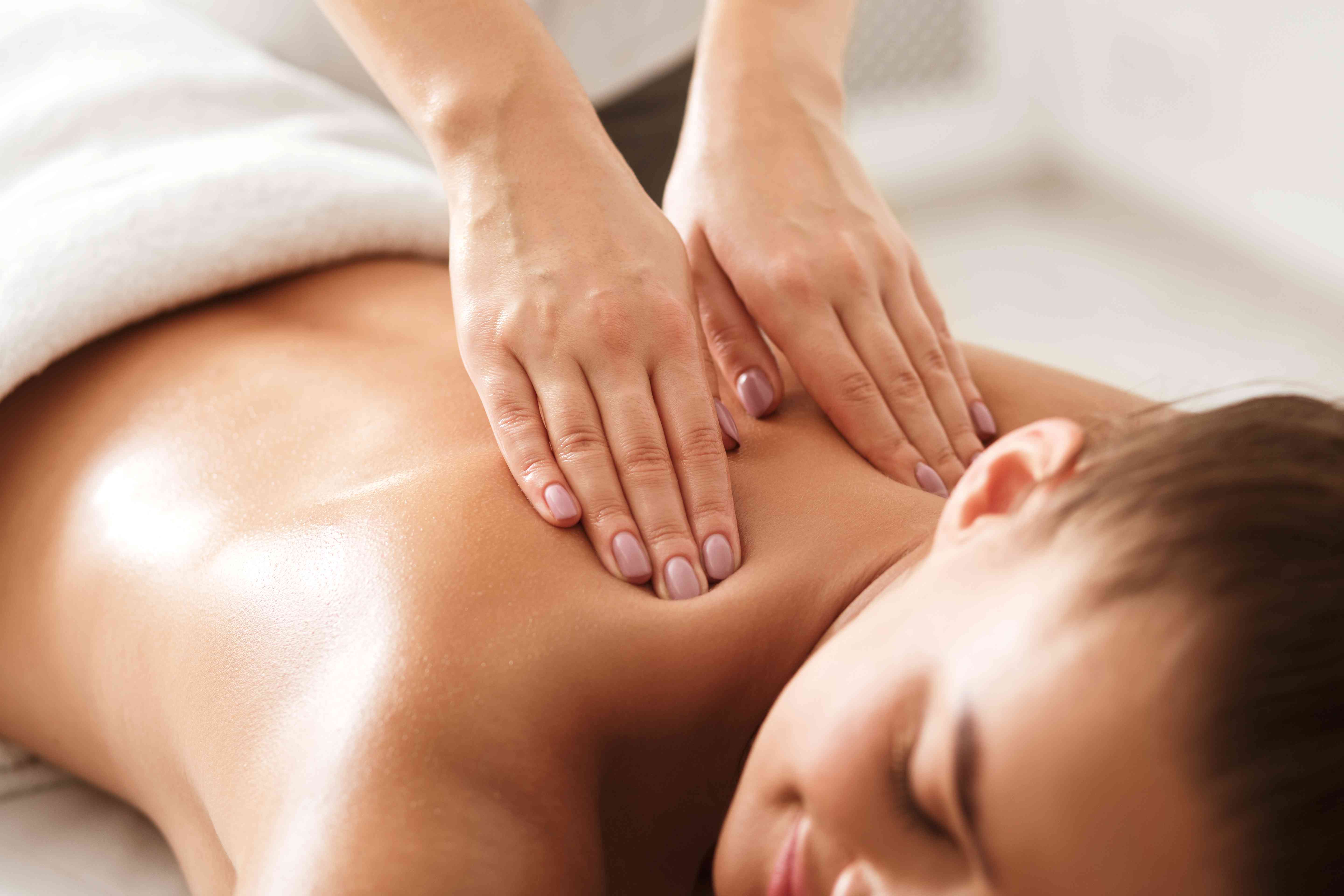 Full body massage in Barrie provided by a registered massage therapist at MyoDynamic Health